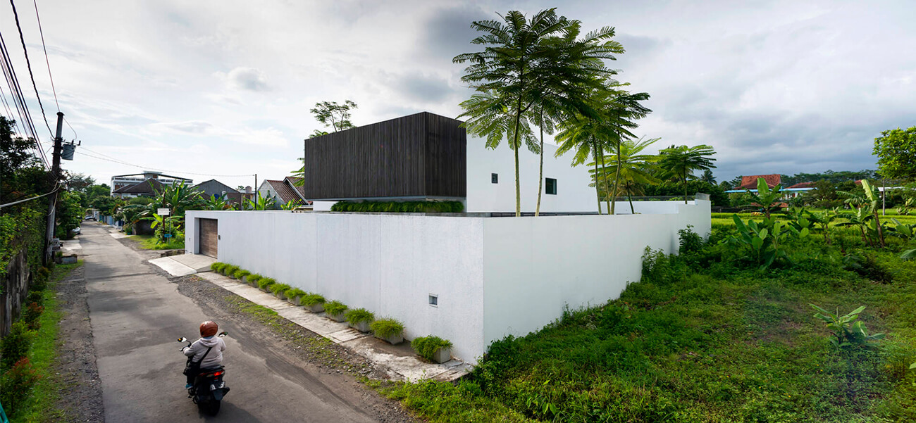 Biệt thự hiện đại 2 tầng 564m2 thiết kế mở có cả khoảng sân trong rộng rãi 2025