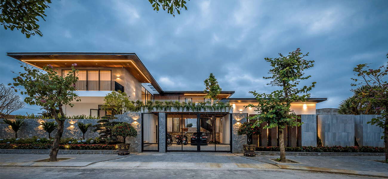 Biệt thự hiện đại 2 tầng dành 60% diện tích cho không gian ngoài trời để bố mẹ sống vui khỏe