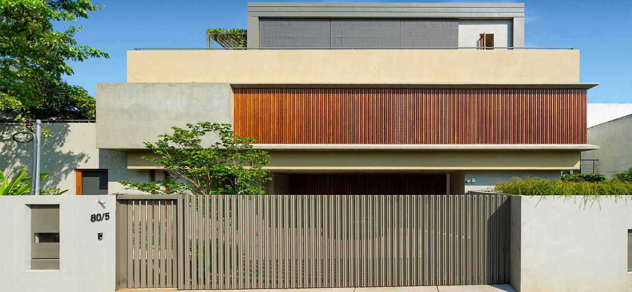 Biệt thự hiện đại 3 tầng được thiết kế gần gũi với thiên nhiên