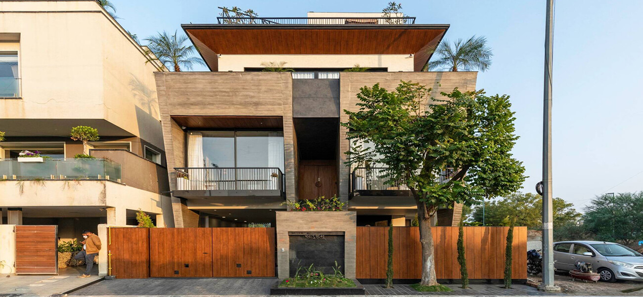 Biệt thự hiện đại 540m2 mát lịm nhờ thiết kế tường nghiêng độc đáo 2024